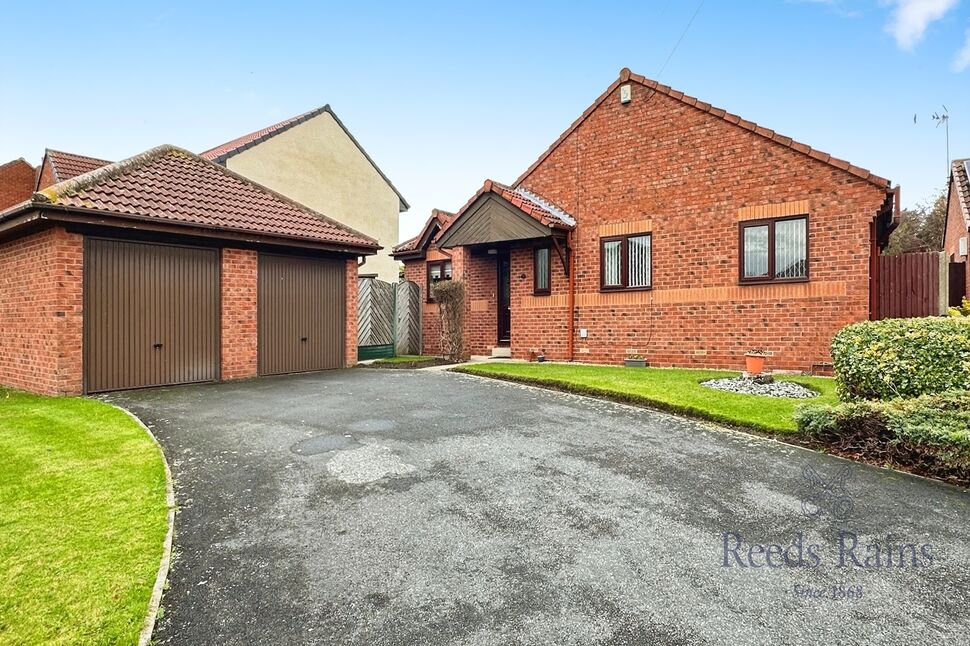 Main image of 3 bedroom Detached Bungalow for sale, Tabard Road, Eggborough, Goole, DN14