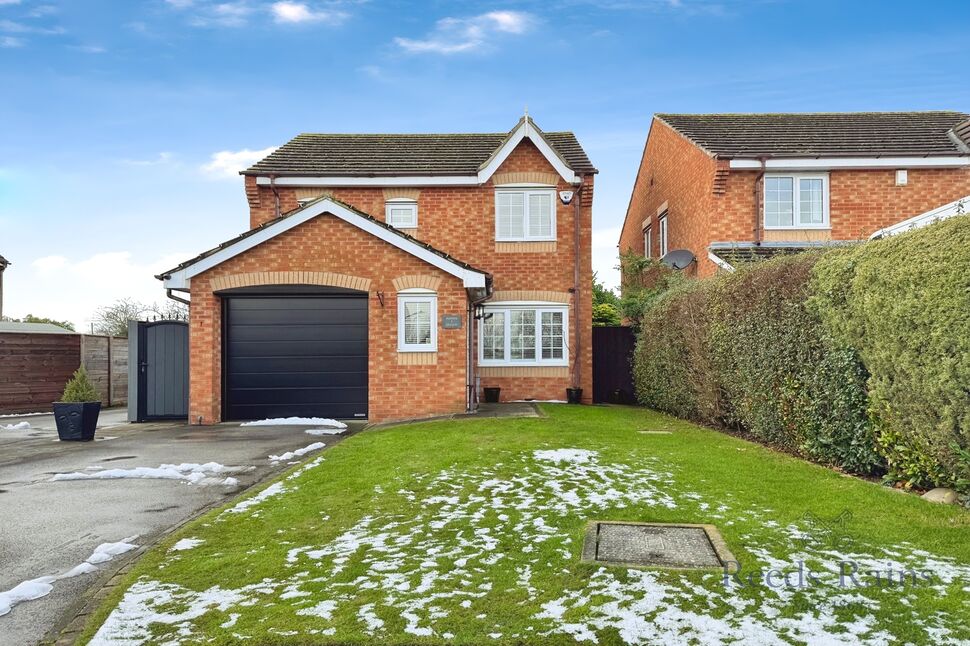 Main image of 3 bedroom Detached House for sale, Aspen Grove, Eggborough, North Yorkshire, DN14