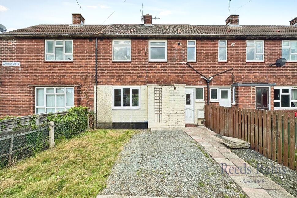 3 bedroom Mid Terrace House for sale