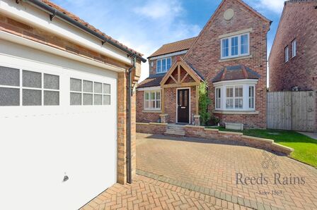 Cherwell Croft, 4 bedroom Detached House for sale, £425,000