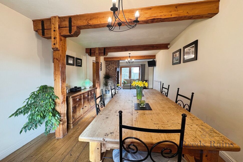 Dining Room - Snug area