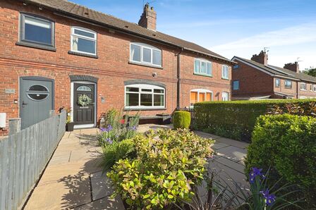 4 bedroom Mid Terrace House for sale