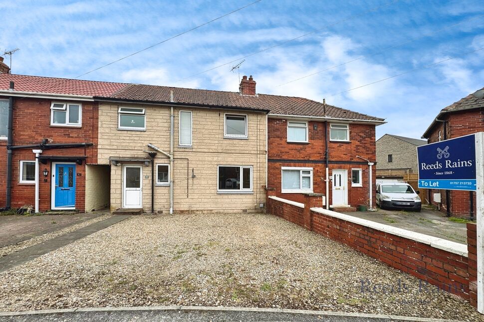 Main image of 3 bedroom Semi Detached House to rent, Portholme Drive, Selby, North Yorkshire, YO8