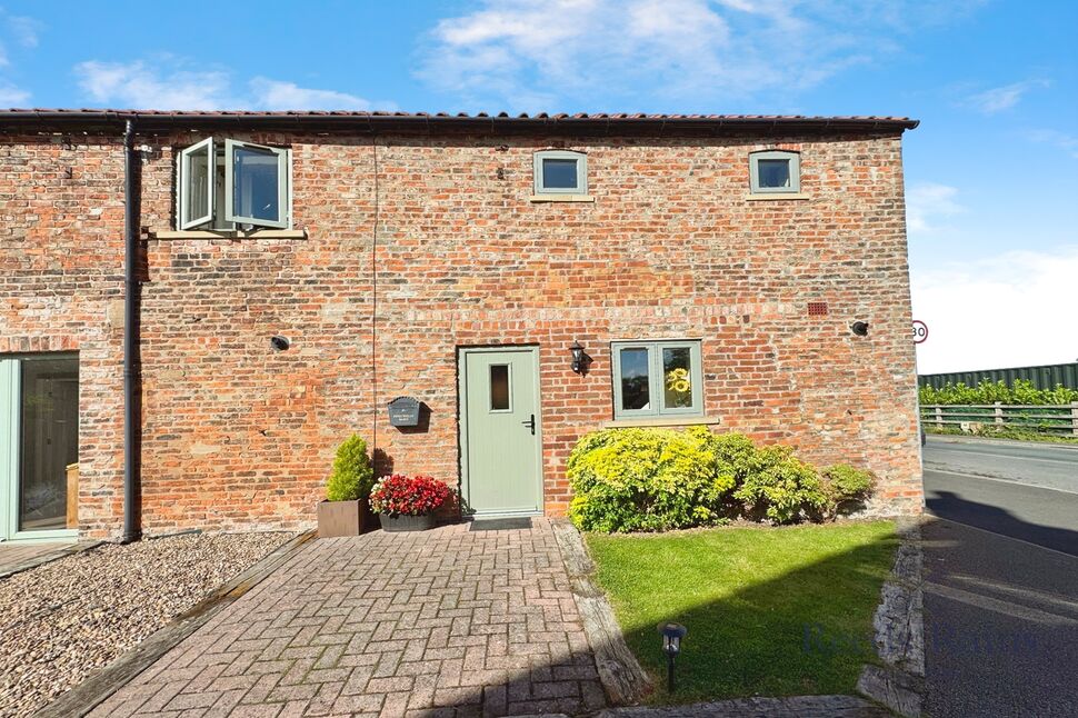 Main image of 2 bedroom End Terrace House for sale, South Duffield Road, Osgodby, North Yorkshire, YO8