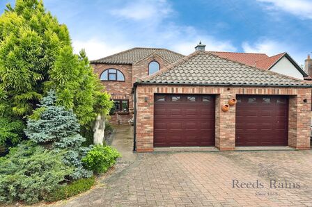 York Road, 3 bedroom Detached House for sale, £565,000