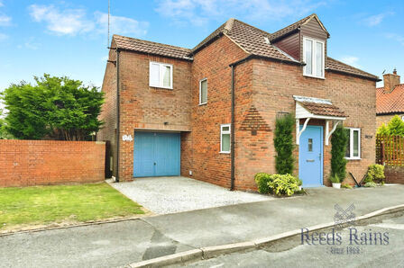 Siding Lane, 3 bedroom Detached House for sale, £280,000