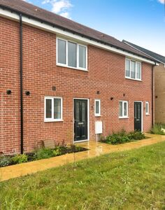 2 bedroom Mid Terrace House to rent