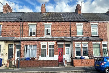 3 bedroom Mid Terrace House for sale