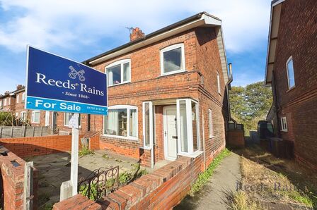 3 bedroom End Terrace House for sale
