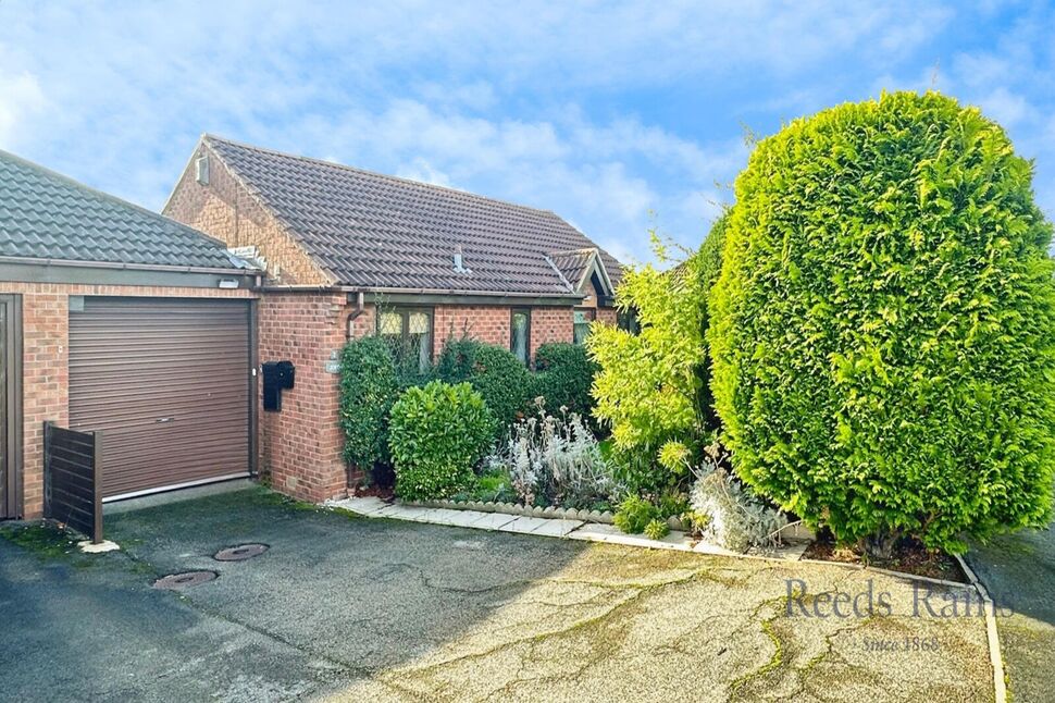 Main image of 2 bedroom Detached Bungalow for sale, Tabard Road, Eggborough, North Yorkshire, DN14