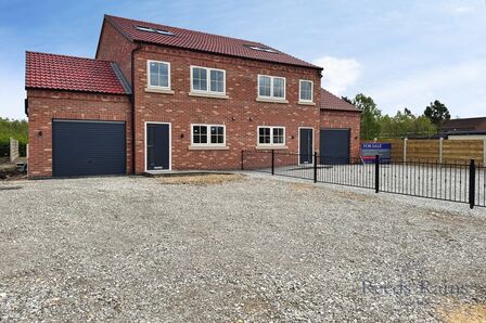 Cliffe, 3 bedroom Semi Detached House for sale, &pound;350,000
