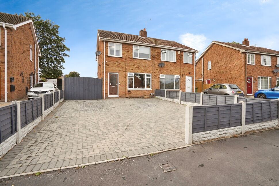 Main image of 3 bedroom Semi Detached House for sale, Croft Road, Camblesforth, North Yorkshire, YO8