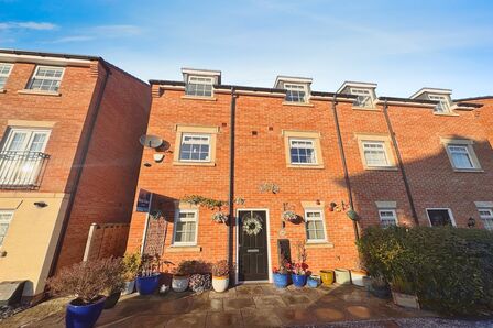 Coupland Road, 3 bedroom Semi Detached House for sale, &pound;220,000