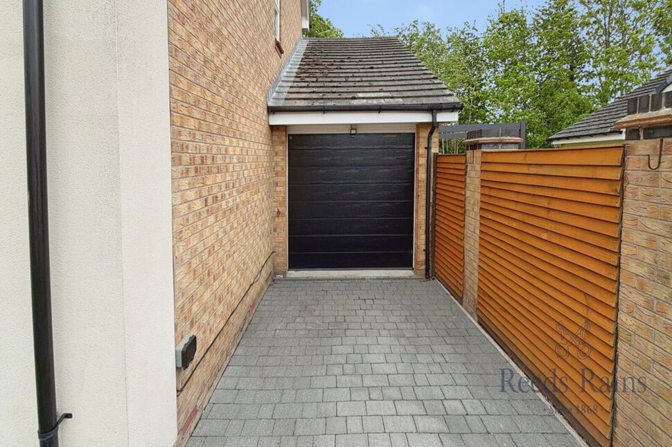 Garage / Utility