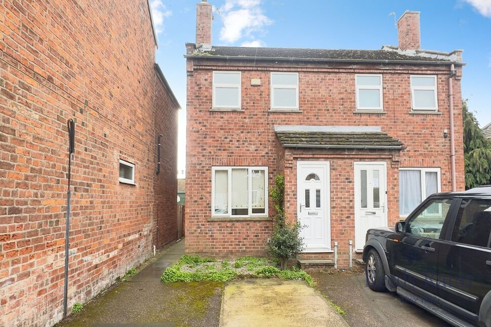 Main image of 2 bedroom Semi Detached House for sale, Millgate, Selby, North Yorkshire, YO8