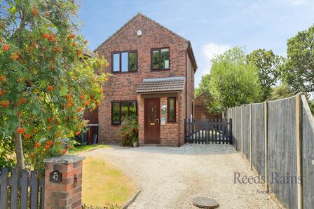 3 bedroom Detached House for sale