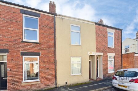 Londesborough Street, 2 bedroom Mid Terrace House for sale, &pound;100,000