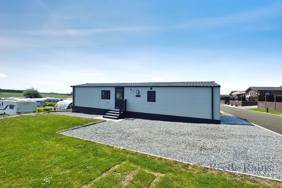 Main image of 2 bedroom Detached Property for sale, Cliffe Meadows, Cliffe, North Yorkshire, YO8