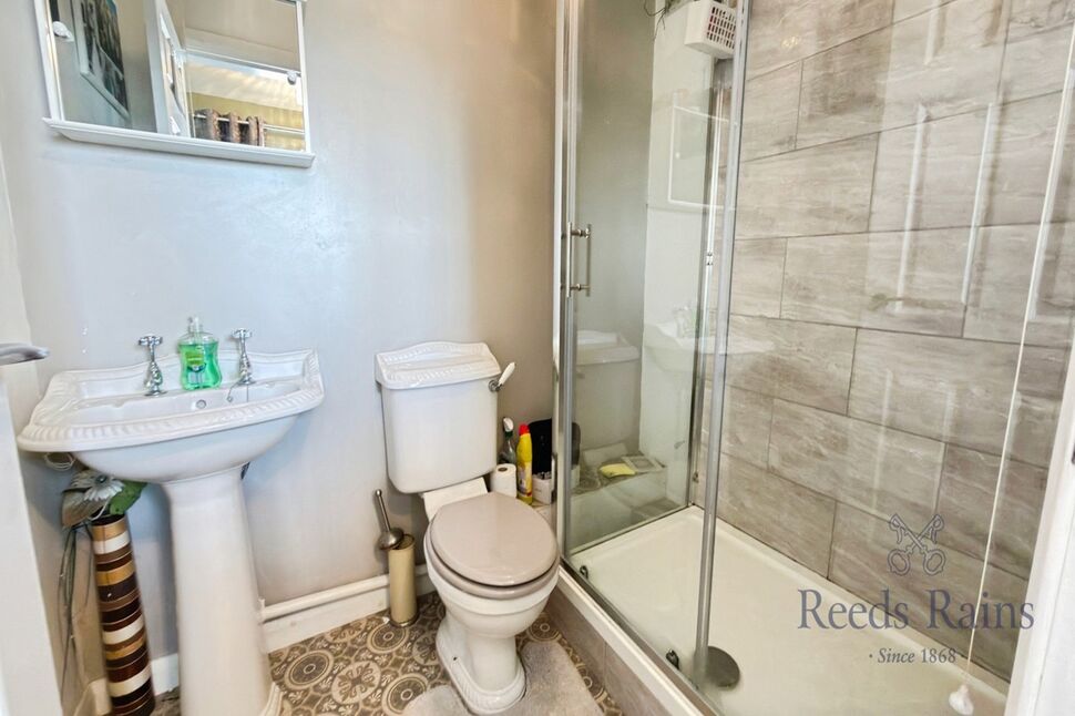 En-Suite Bathroom