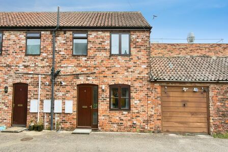 1 bedroom Semi Detached House for sale