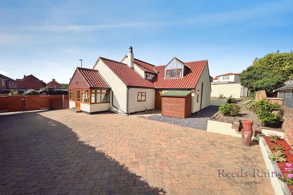 Main image of 4 bedroom Detached House for sale, Ivy Lane, West Cowick, East Riding of Yorkshi, DN14