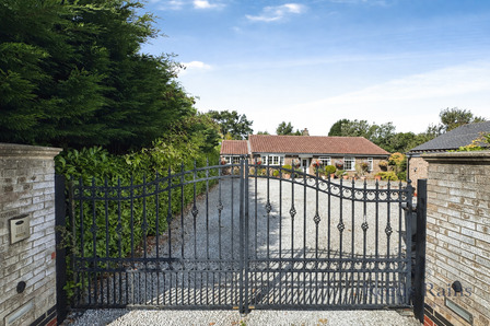 3 bedroom Detached Bungalow for sale