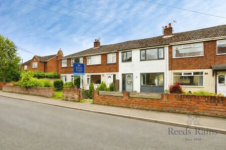 Laurel Terrace, 3 bedroom Mid Terrace House for sale, &pound;160,000