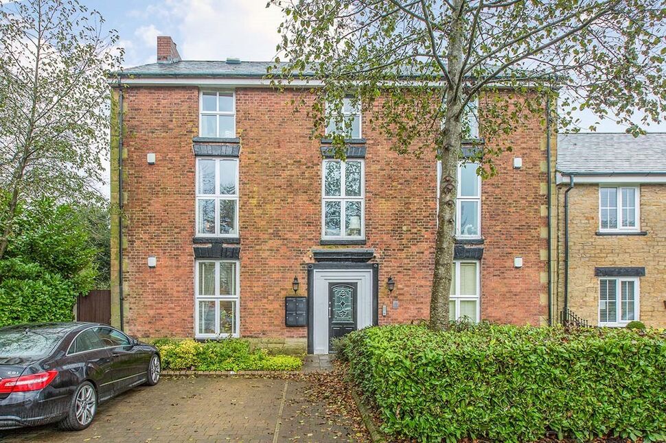 Main image of 2 bedroom Flat to rent, Ravens Wood Brow, Billinge, Lancashire, WN5