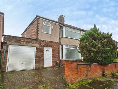 3 bedroom Semi Detached House to rent