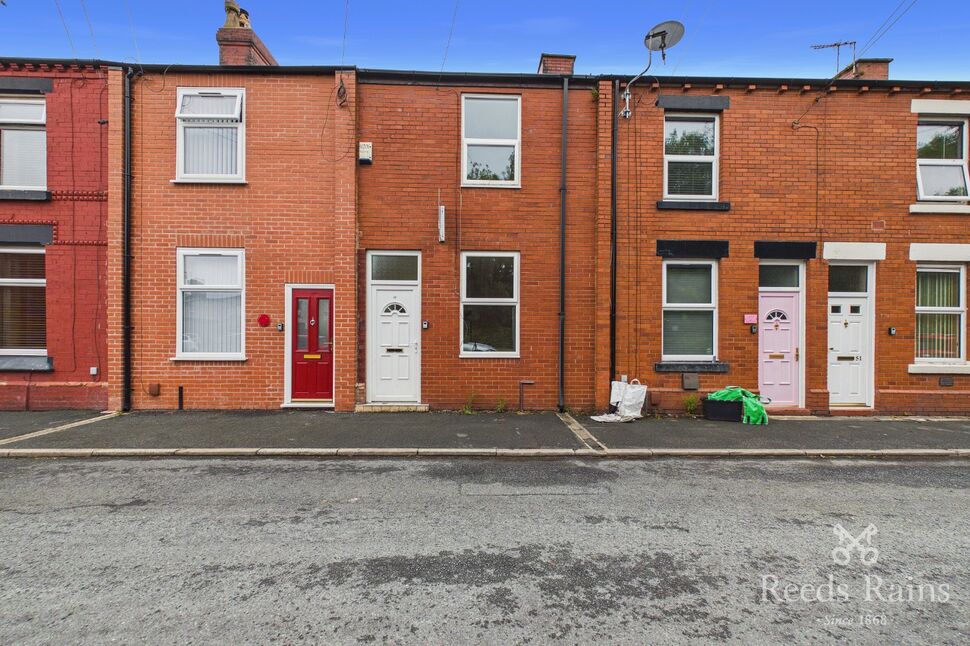 2 bedroom Mid Terrace House to rent