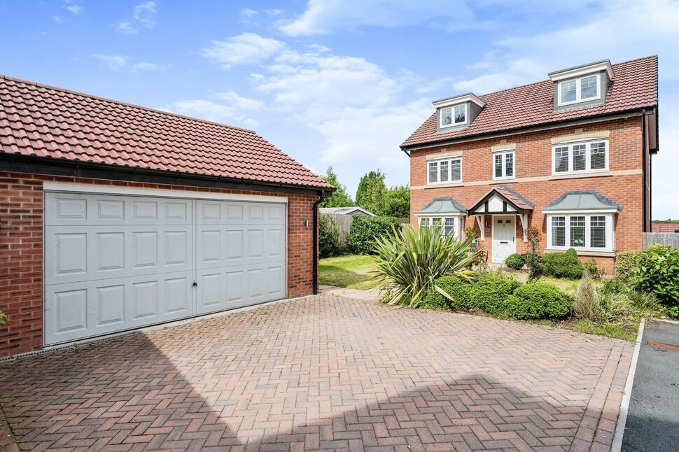 5 bedroom Detached House for sale, Mottram Rise, Eccleston, WA10 £520,000