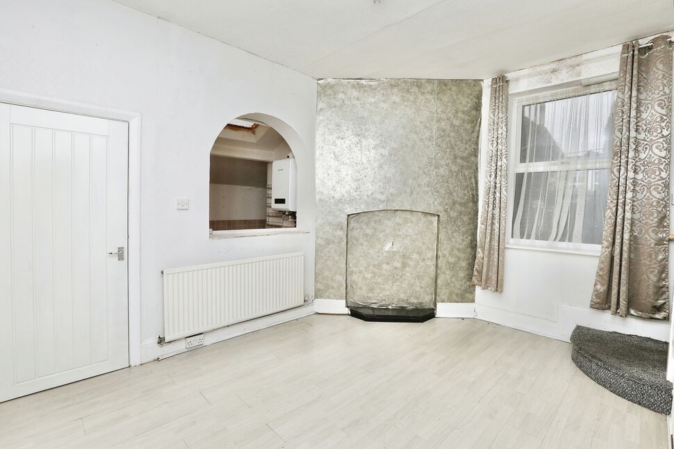 2 bedroom Semi Detached House for sale, Mitchell Street, Stockton Heath