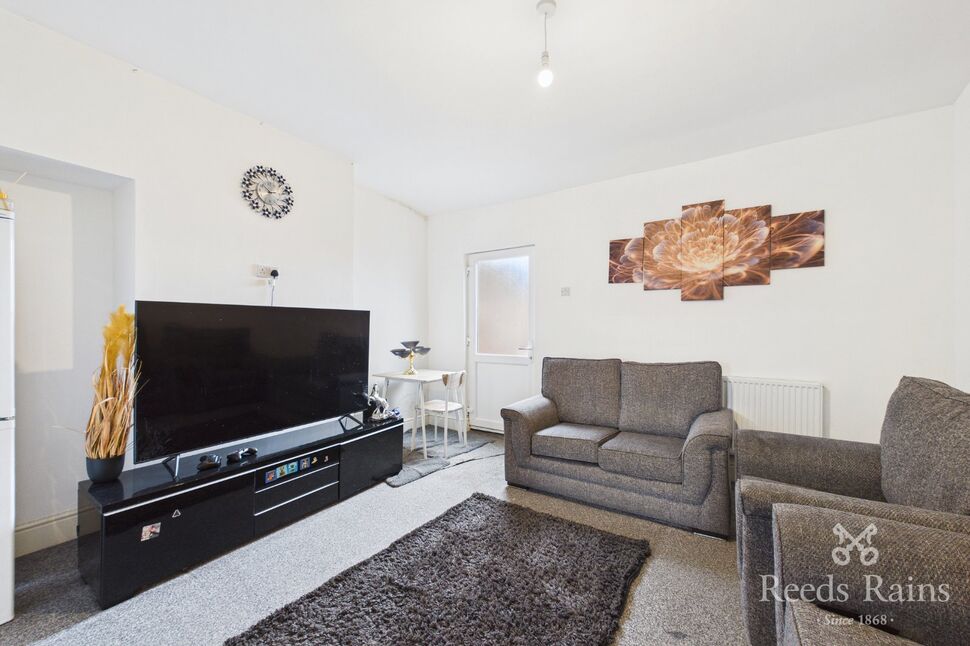 Main image of 2 bedroom Flat to rent, Junction Lane, St. Helens, Merseyside, WA9