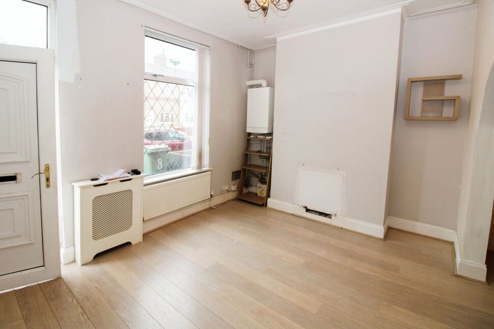 2 bedroom Mid Terrace House for sale, Agnes Street, Clock Face, WA9 £