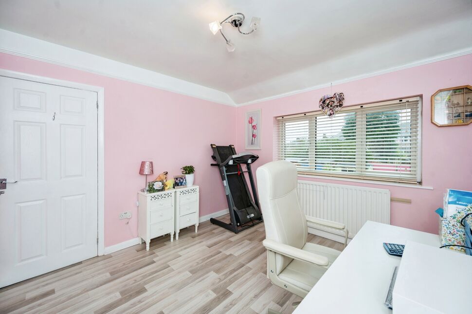 2 bedroom Mid Terrace House for sale, Poplars Avenue, Warrington, WA2