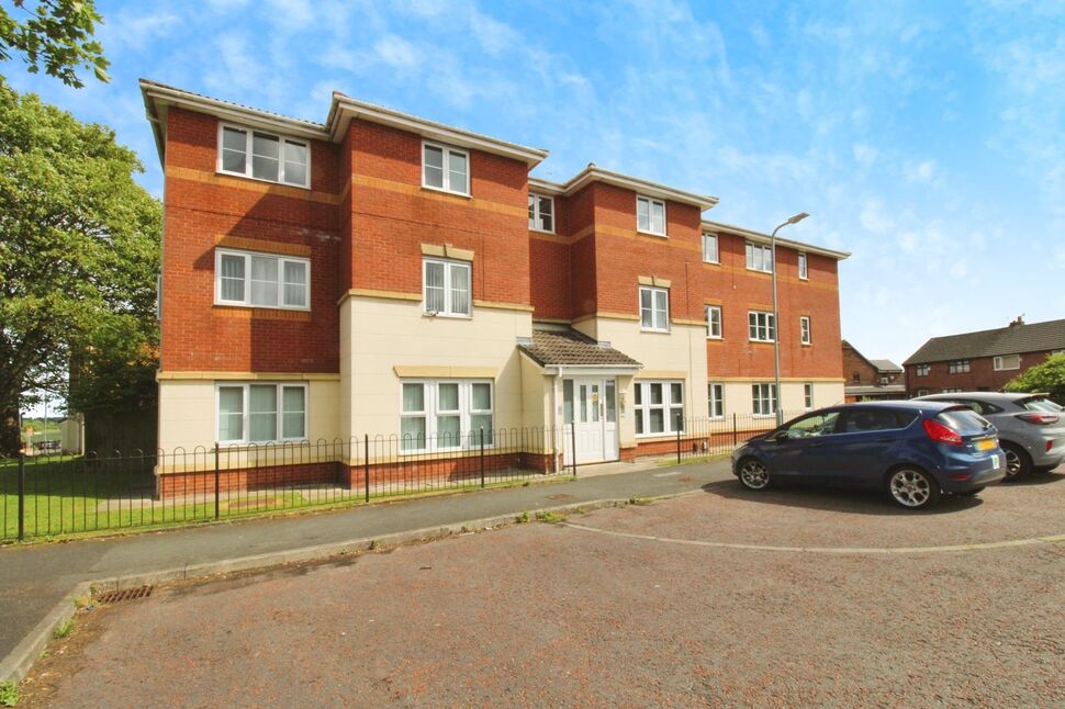 Main image of 3 bedroom Flat for sale, Mount Pleasant Avenue, St. Helens, Merseyside, WA9
