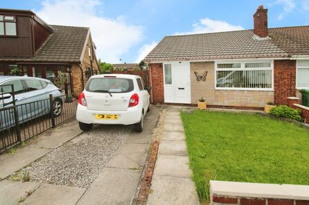 Severn Close, 2 bedroom Semi Detached Bungalow for sale, £157,000