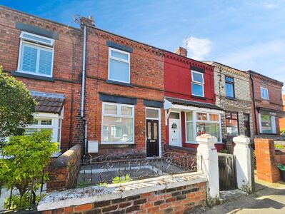 2 bedroom Mid Terrace House to rent