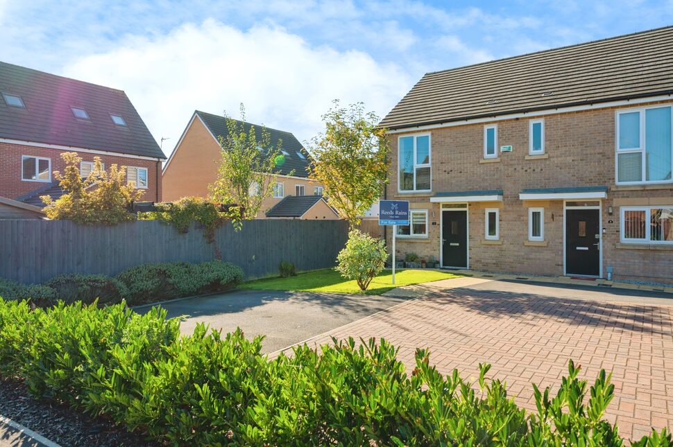 Main image of 3 bedroom Semi Detached House for sale, Stargate Close, St. Helens, Merseyside, WA9