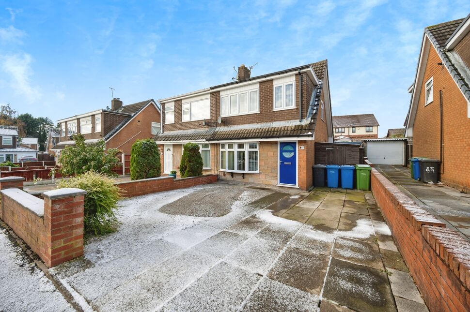 Main image of 3 bedroom Semi Detached House for sale, Sunningdale Close, Burtonwood, Cheshire, WA5