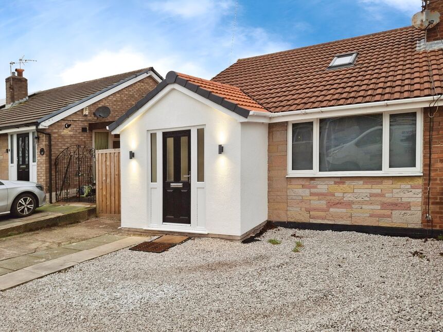 Main image of 2 bedroom Semi Detached Bungalow for sale, Porlock Avenue, Sutton Leach, Merseyside, WA9