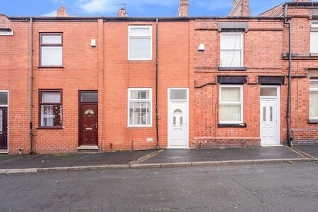 Bruce Street, 2 bedroom Mid Terrace House for sale, £100,000