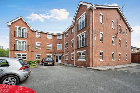 2 bedroom  Flat for sale