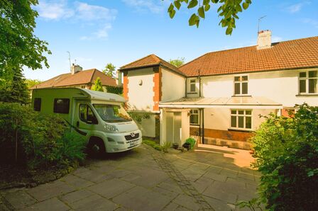 6 bedroom Semi Detached House for sale