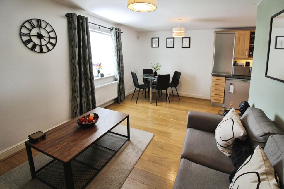 Lounge / Dining Room