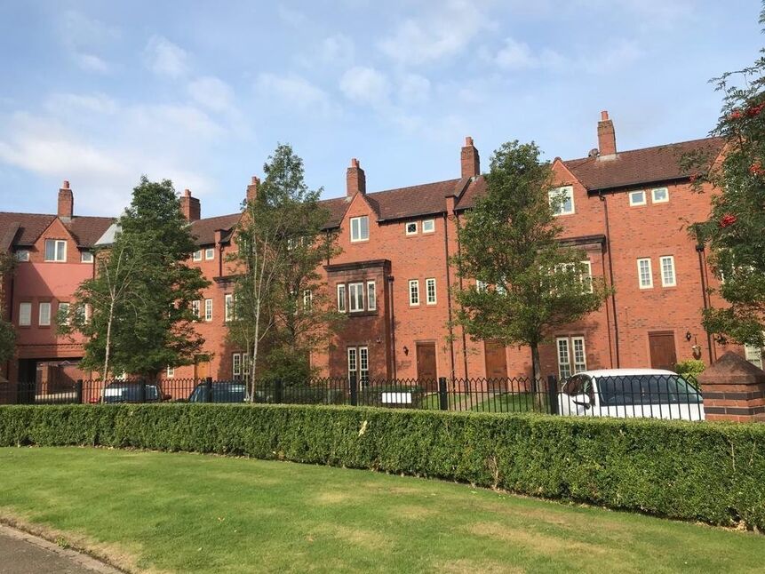 Main image of 4 bedroom Mid Terrace House to rent, Butts Green, Westbrook, Cheshire, WA5