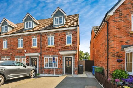 3 bedroom End Terrace House for sale
