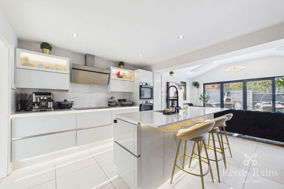 Kitchen / Diner