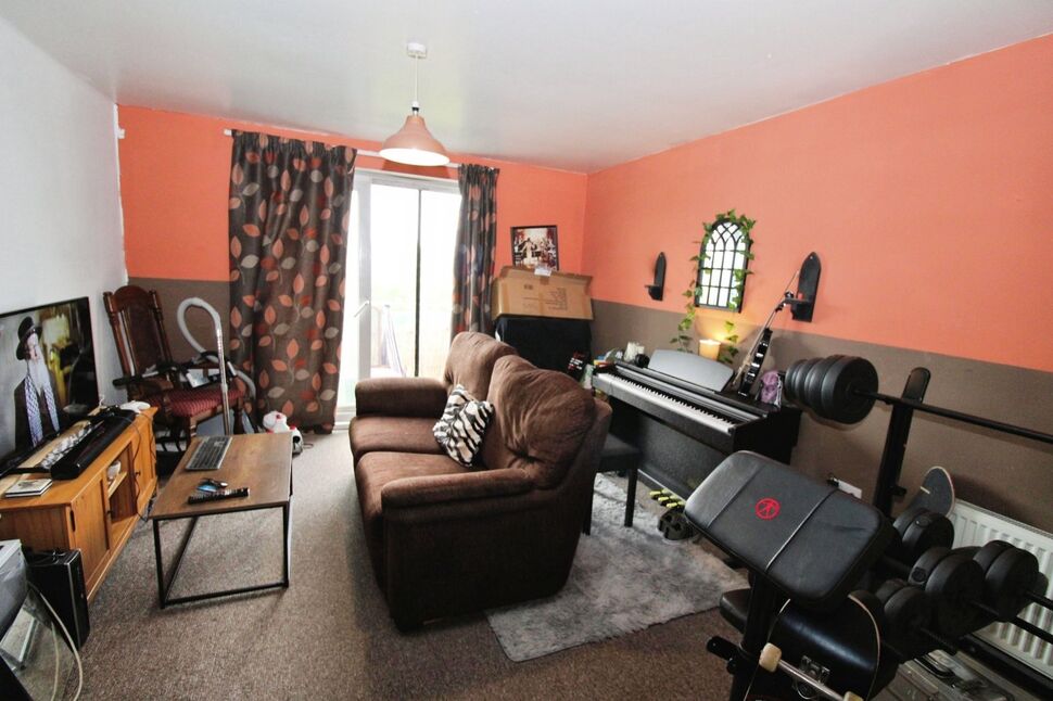 Lounge / Kitchen
