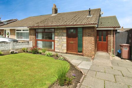 2 bedroom Semi Detached Bungalow for sale